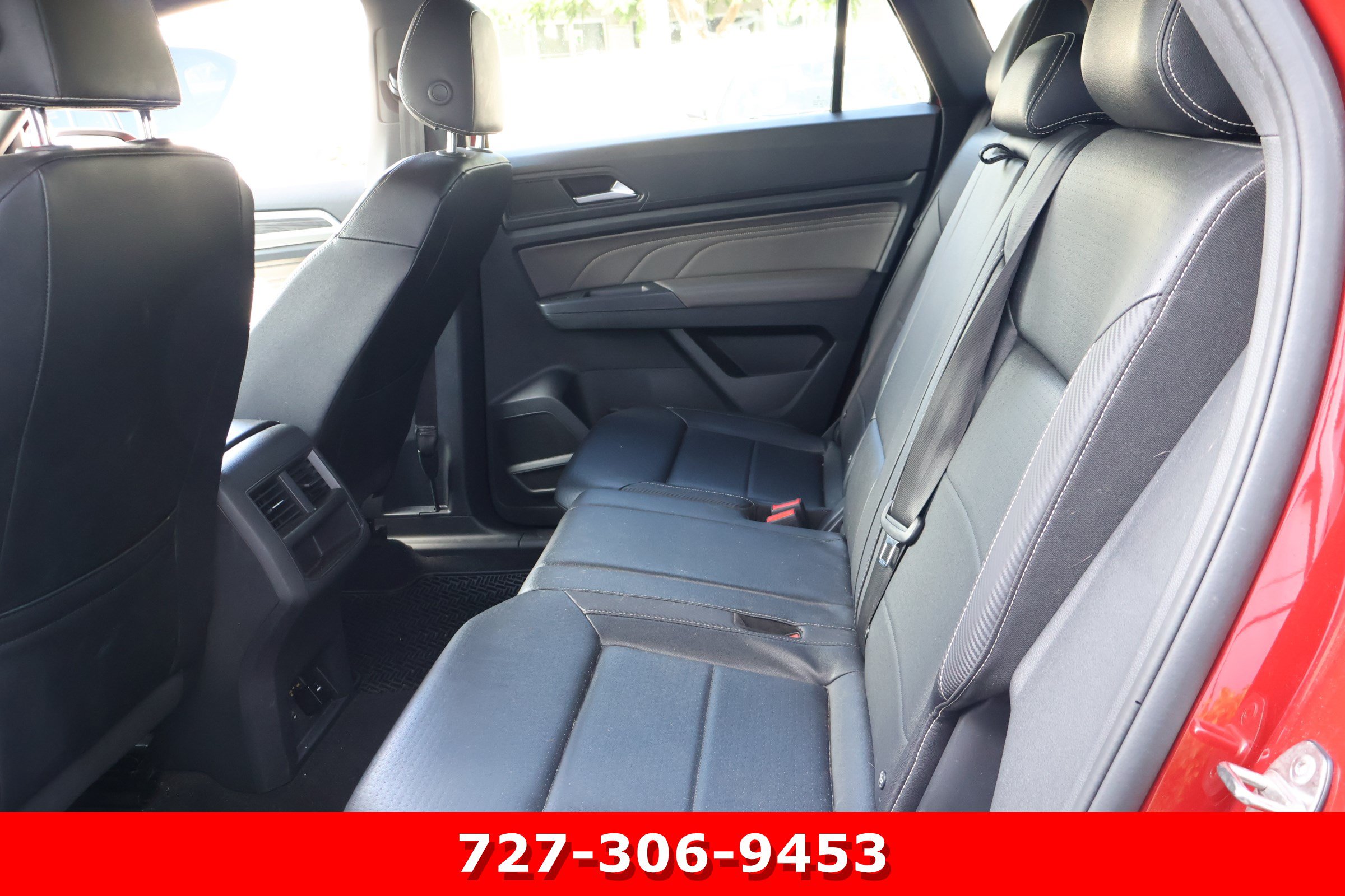 Used 2021 Volkswagen Atlas Cross Sport SE w/ 20" Black Wheels Package FWD image 13