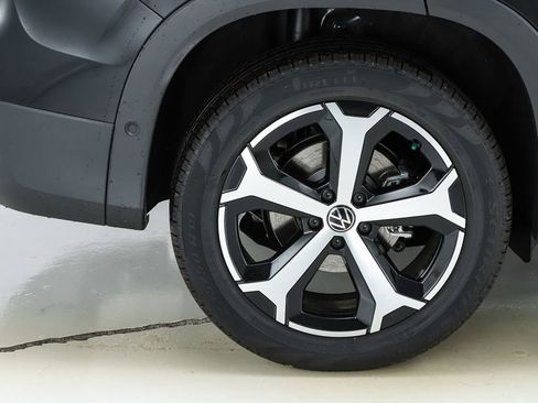 New 2026 Volkswagen Tiguan SE AWD/4WD image 13