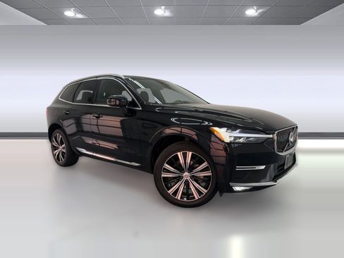 Used 2023 Volvo XC60 B5 Plus image 6