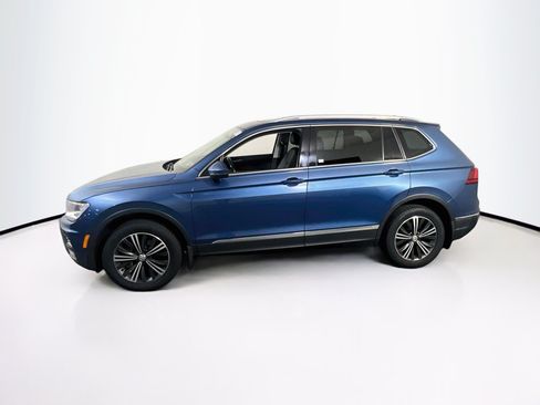 Used 2018 Volkswagen Tiguan SEL AWD/4WD image 8