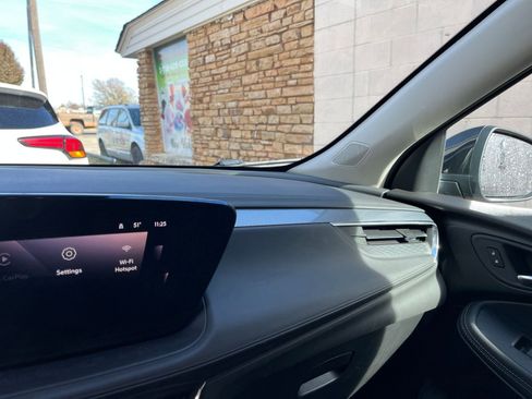 Used 2025 Buick Encore GX Preferred image 34
