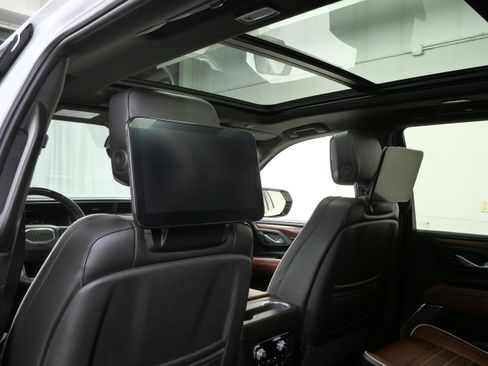 Used 2024 GMC Yukon Denali Ultimate AWD/4WD image 18