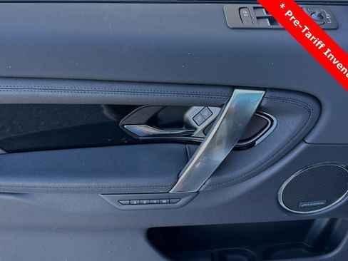 Used 2024 Land Rover Discovery Sport S image 10