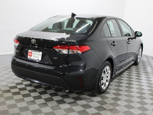 Used 2020 Toyota Corolla LE image 6