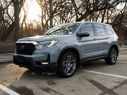 Used 2023 Honda Passport EX-L image 5