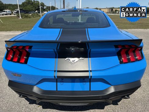 Used 2026 Ford Mustang Coupe RWD image 5