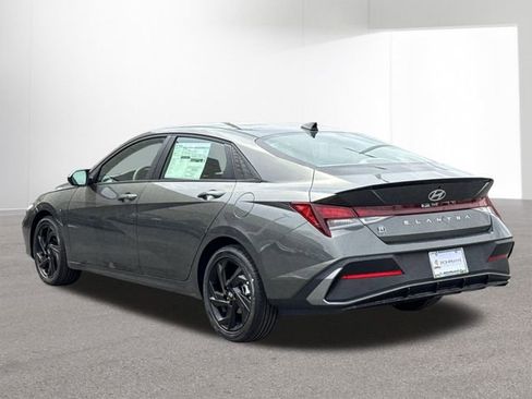 New 2026 Hyundai Elantra Sport FWD image 30