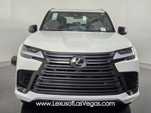 New 2026 Lexus LX 700h Luxury image 8