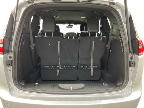 New 2026 Chrysler Pacifica Select w/ S Appearance Package image 13