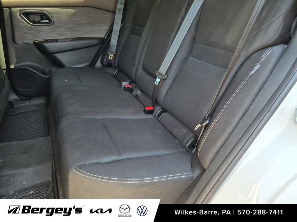 Used 2023 Nissan Rogue S AWD/4WD image 31