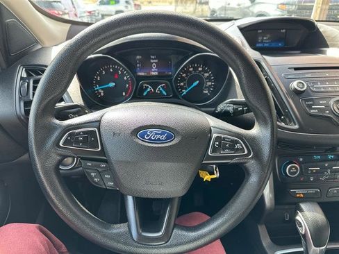 Used 2018 Ford Escape SE image 15