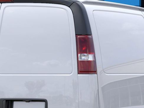 New 2025 Chevrolet Express 2500 w/ Communications Package RWD image 12