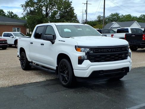 Used 2025 Chevrolet Silverado 1500 Custom w/ Turbomax Blackout Package AWD/4WD image 1