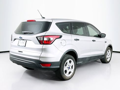 Used 2018 Ford Escape S image 9