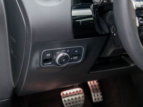 Used 2025 Mercedes-Benz GLA 250 image 21