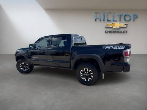 Used 2020 Toyota Tacoma TRD Off-Road w/ TRD Premium Off Road Package AWD/4WD image 9