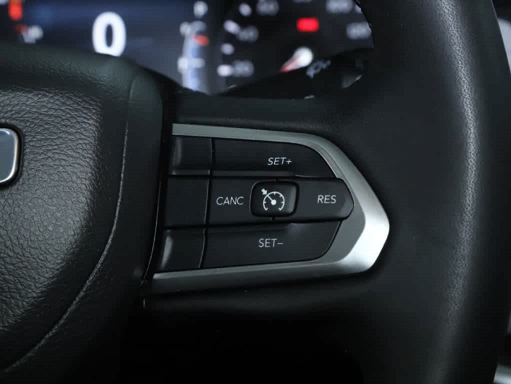 Used 2023 Jeep Compass Latitude AWD/4WD image 23
