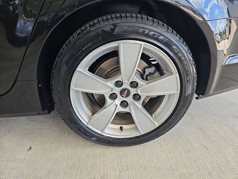 Used 2009 Pontiac G8 GT w/ Premium Package RWD image 35