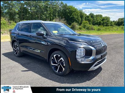New 2025 Mitsubishi Outlander 4WD Plug-In Hybrid
