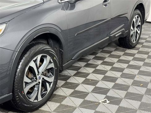 Used 2022 Subaru Outback Limited image 13