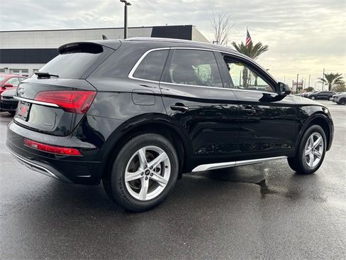 Used 2023 Audi Q5 2.0T Premium w/ Convenience Package image 17