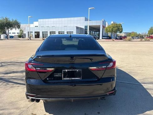 Used 2026 Toyota Camry SE w/ Convenience Package FWD image 6
