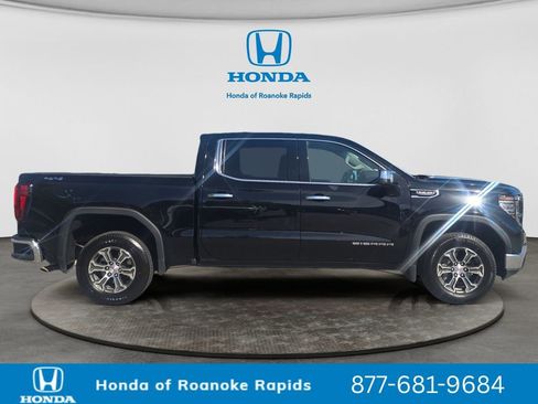 Used 2025 GMC Sierra 1500 SLT AWD/4WD image 6