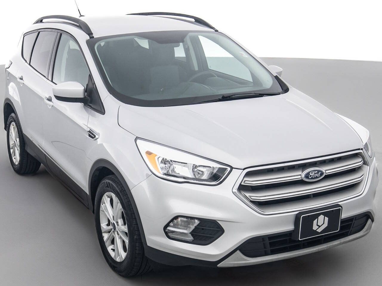 Used 2018 Ford Escape SE FWD image 1