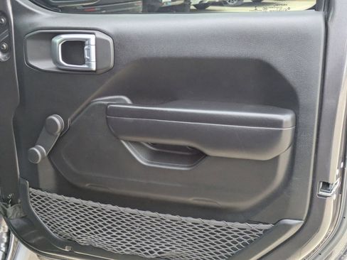 Certified 2021 Jeep Wrangler Sport image 25