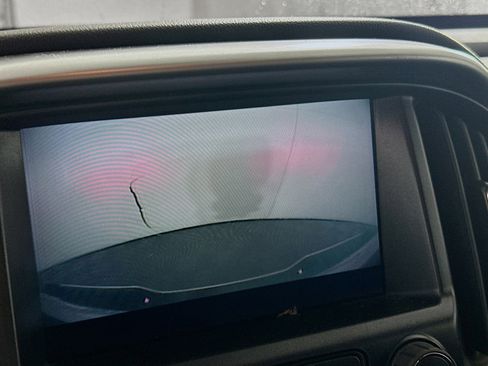 Used 2022 Chevrolet Colorado LT w/ Fleet Safety Package image 23