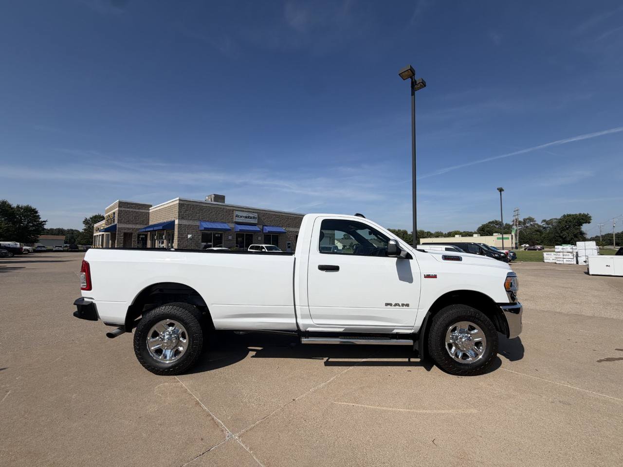 Used 2022 RAM 2500 Tradesman AWD/4WD image 3