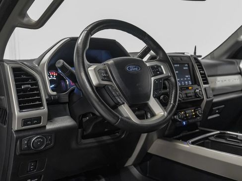 Used 2019 Ford F250 Lariat w/ Lariat Value Package AWD/4WD image 14