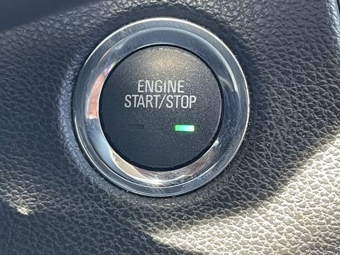 Used 2013 Cadillac SRX FWD image 26