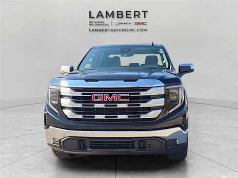 Used 2022 GMC Sierra 1500 SLE AWD/4WD image 2