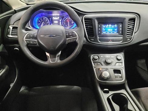 Used 2015 Chrysler 200 Limited FWD image 22
