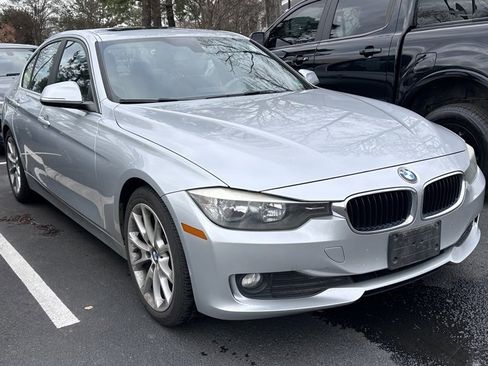 Used 2015 BMW 320i Sedan image 1