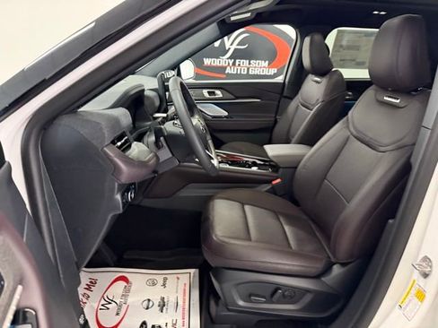 New 2026 Ford Explorer Platinum image 12