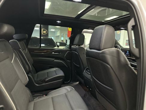 Used 2023 Cadillac Escalade Premium Luxury w/ Performance Package AWD/4WD image 40