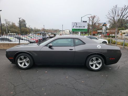 Used 2016 Dodge Challenger SXT w/ Sound Group image 2