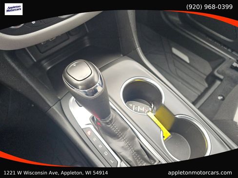 Used 2021 Chevrolet Equinox LT image 19