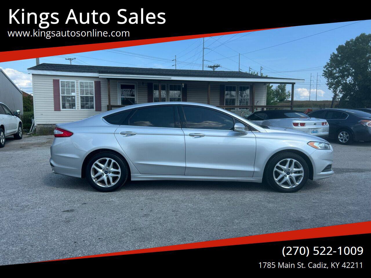 Used 2015 Ford Fusion SE FWD image 1