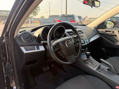 Used 2013 MAZDA MAZDA3 i Sport FWD image 9