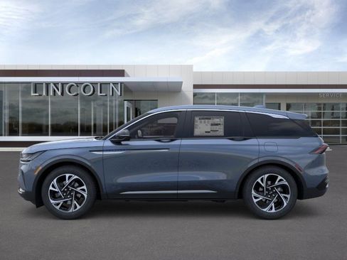 New 2026 Lincoln Nautilus Premier w/ Equipment Group 102A AWD/4WD image 3