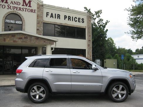Used 2015 Jeep Grand Cherokee Limited AWD/4WD image 9