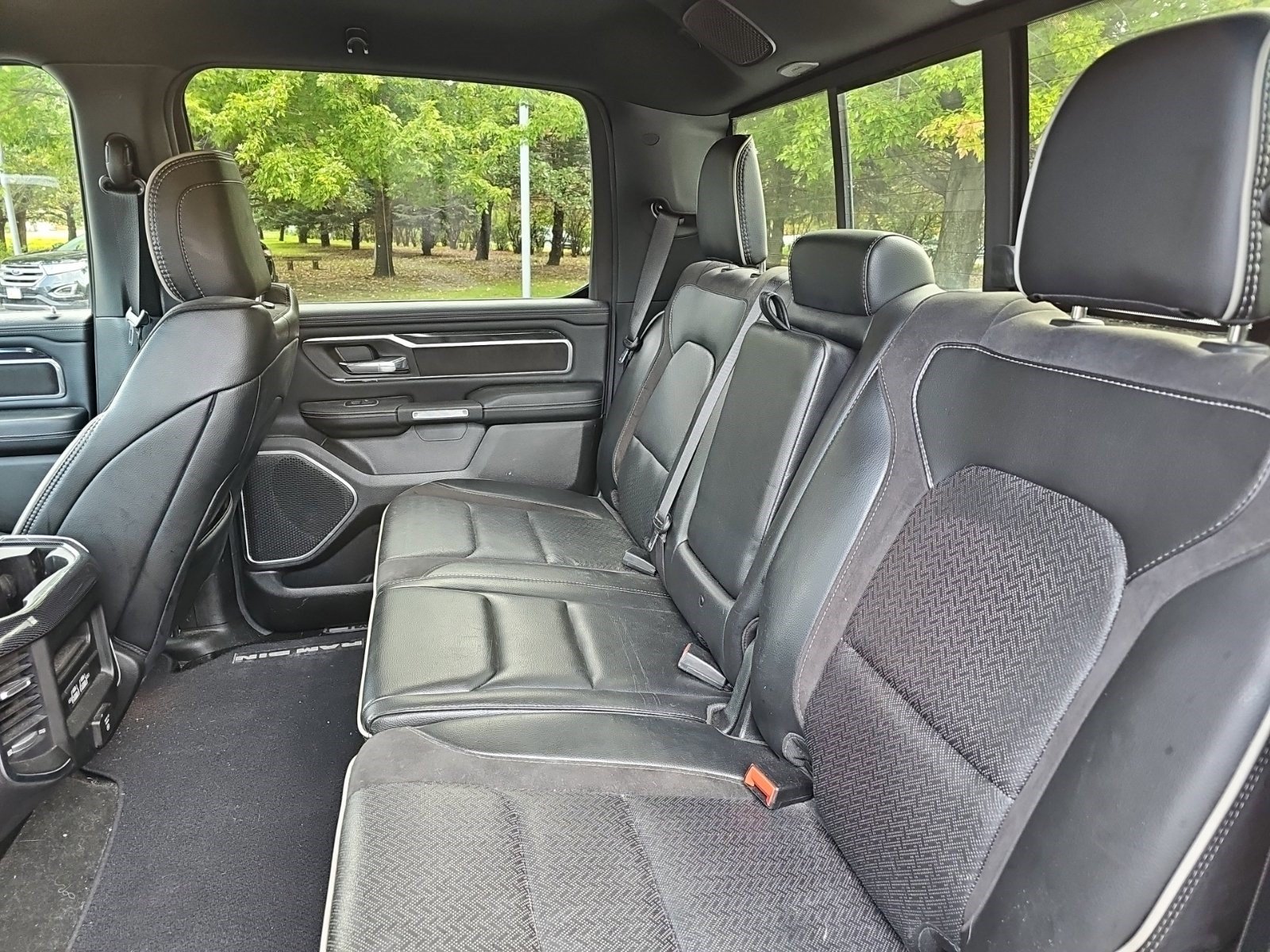 Used 2022 RAM 1500 Laramie w/ Sport Appearance Package AWD/4WD image 17