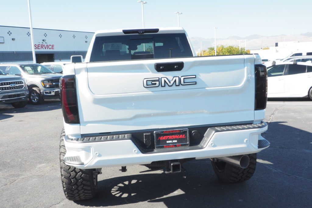 Used 2026 GMC Sierra 3500 AT4 w/ AT4 Premium Plus Package AWD/4WD image 6