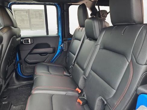 Certified 2023 Jeep Wrangler Unlimited Rubicon w/ Cold Weather Group image 16