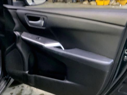 Used 2016 Toyota Camry LE image 22