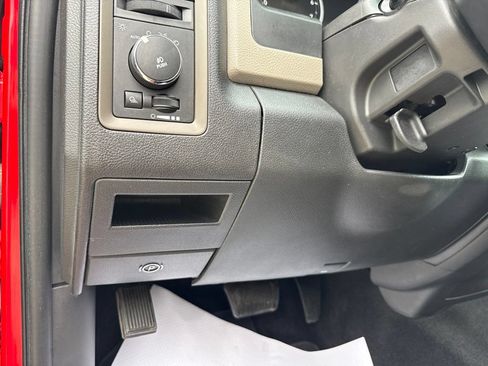 Used 2012 RAM 1500 Express w/ ST Popular Equipment Group AWD/4WD image 13