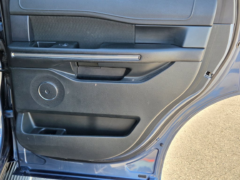 Used 2020 Ford Expedition XLT AWD/4WD image 25